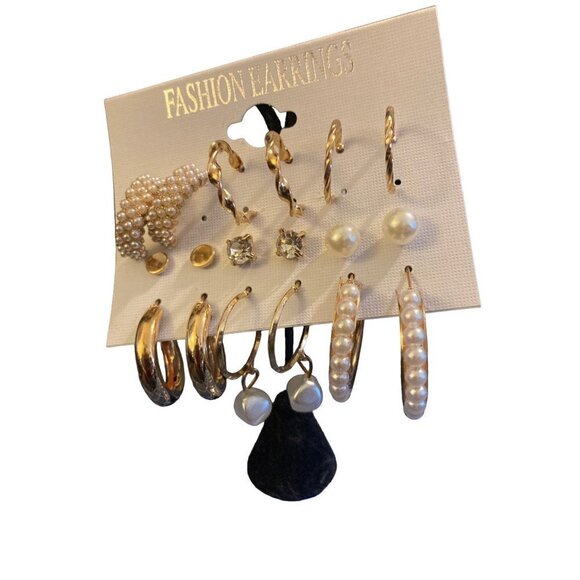 FASHION EARRINGS Women's Assorted Card Gold Color Pierced Earrings 10 Pair NWOT - Picture 1 of 3